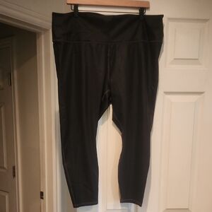 Fabletics 3x Faux Leather Pleather Crop Active Leggings Activewear
